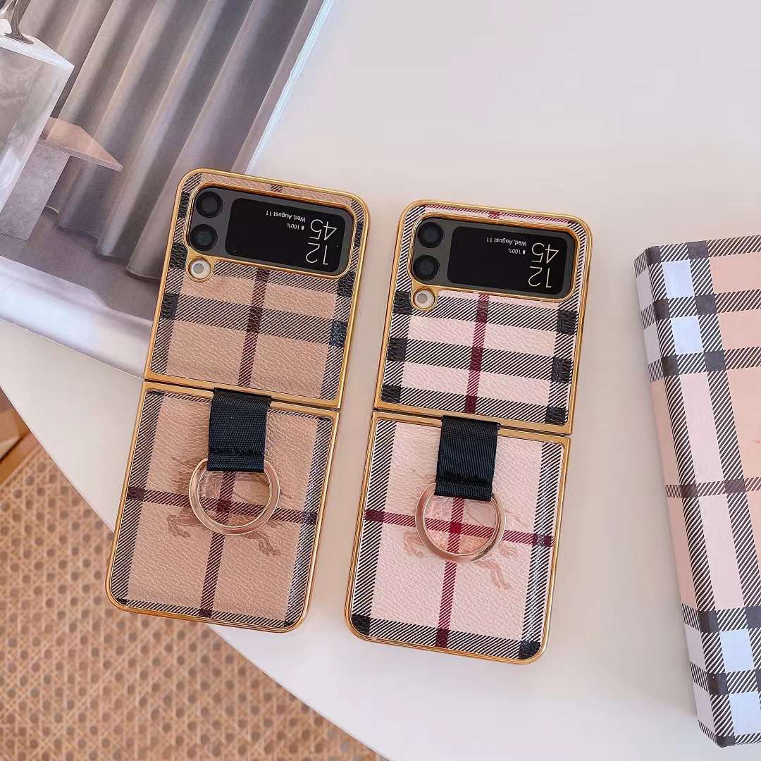 BURBERRY ガジェットケース　A024 BURBERRY ガジェットケース A024 BURBERRY ガジェットケース A024