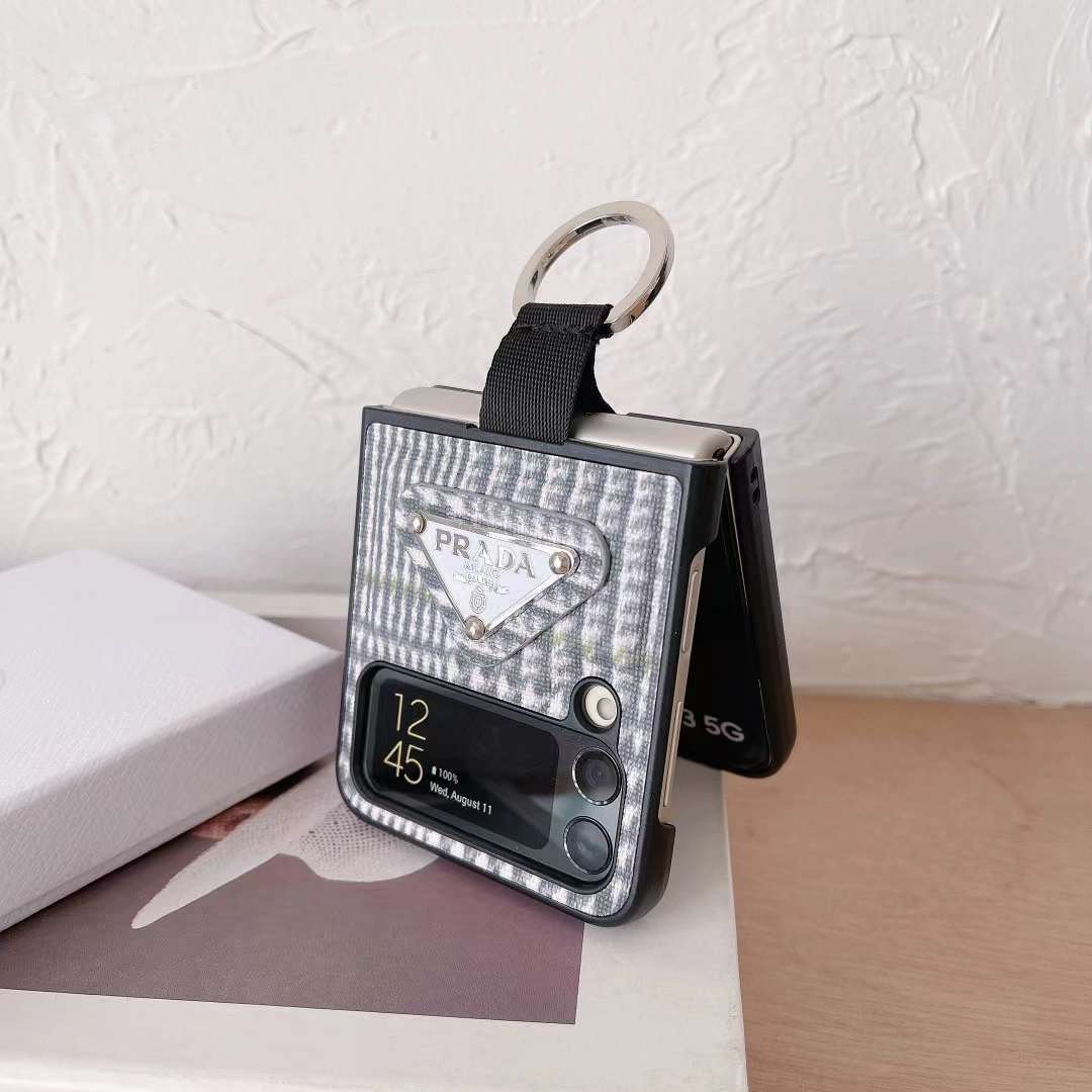 新品　プラダ　ケース　2024モデル プラダ Galaxy Z Flip4 Flip5ケース リング付き PRADA Galaxy Z