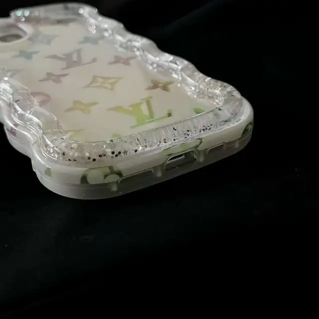 ヴィトン iPhone14 Proケース グラデーション モノグラム柄