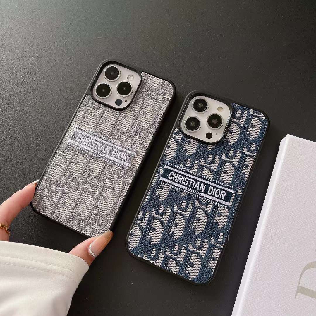 DIOR iPhone14 Proケース 刺繍ロゴ付き