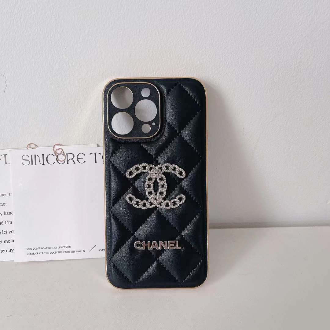 CHANEL iPhone15pro iPhoneケース 上品なフォンケース♪】CHANEL iPhone 15 Pro Max ケース (CHANEL
