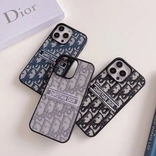 DIOR iPhone14 Plusケース 刺繍ロゴ付き