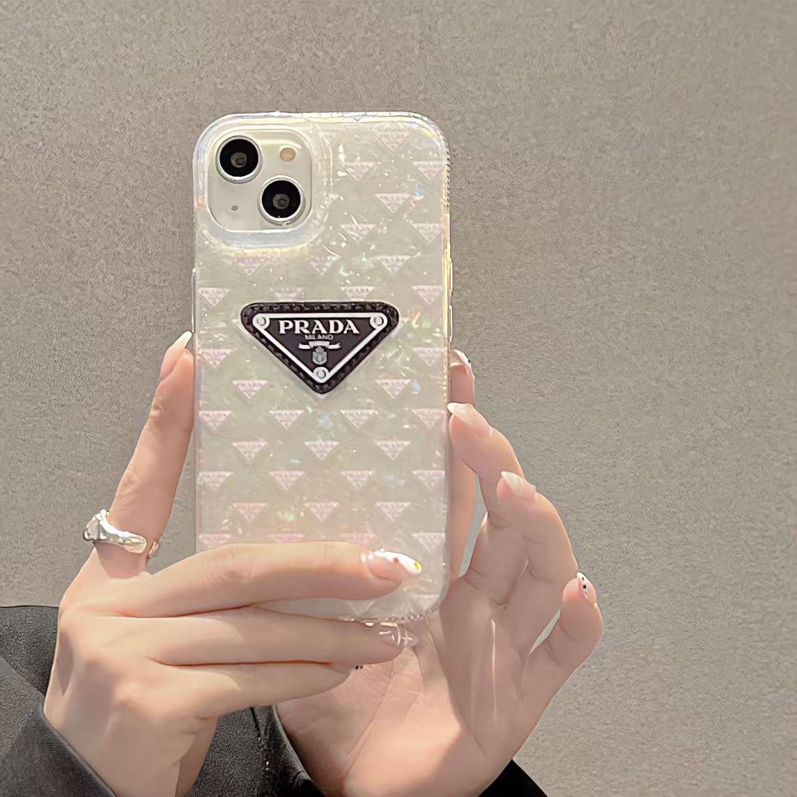 プラダ iPhone15/14 ProMaxケース 貝殻柄 PRADA iPhone15 Pro/14