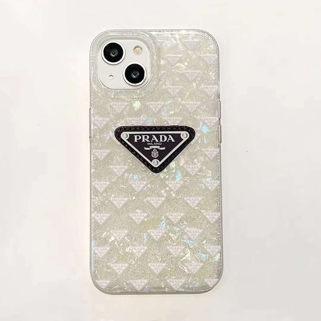 ほぼ新品☆PRADA iPhone 15 Pro ケース オリーブグリーン正規品