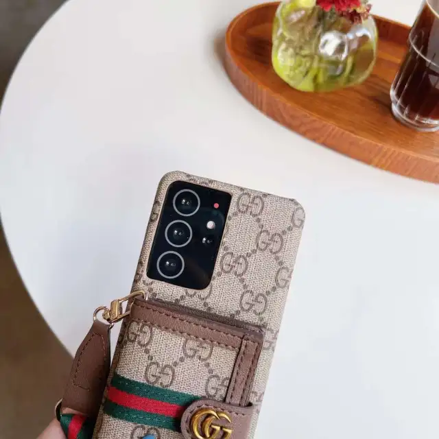 GUCCI Galaxy S23ケース ショルダーストラップ付き