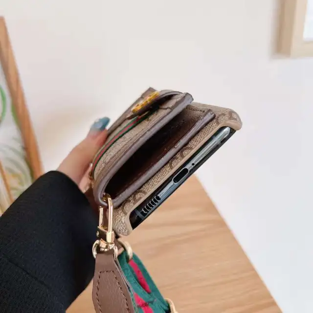 Gucci Galaxy S23 Plusケース GGスプリーム