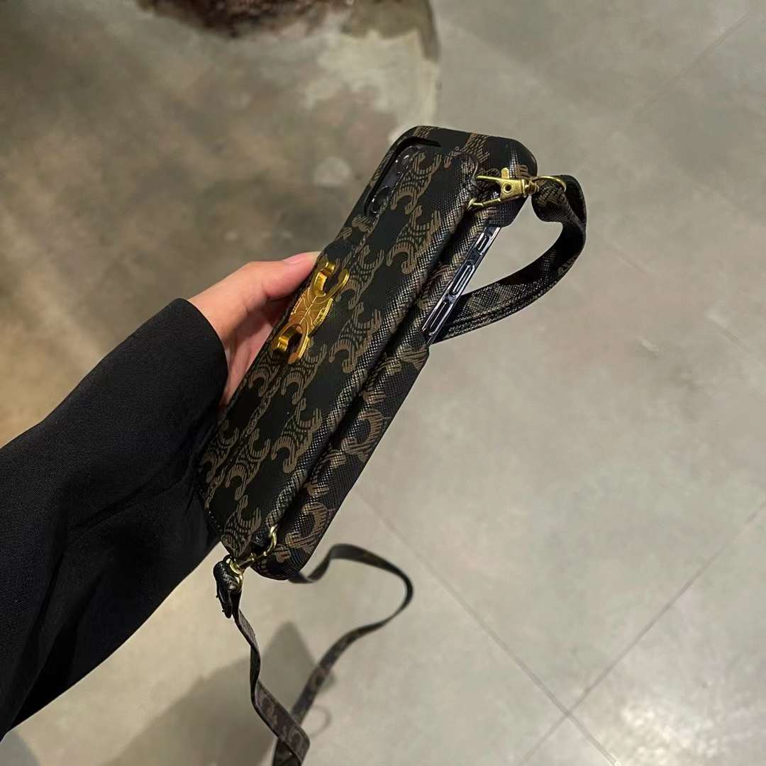 セリーヌ iPhone15 Pro/14 Proケース ショルダースマホケース