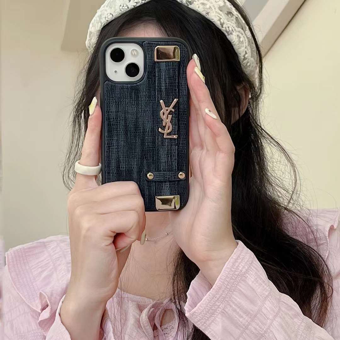 サンローラン iPhone14 Pro/14 Pro Maxケース ベルト付き YSL レザー