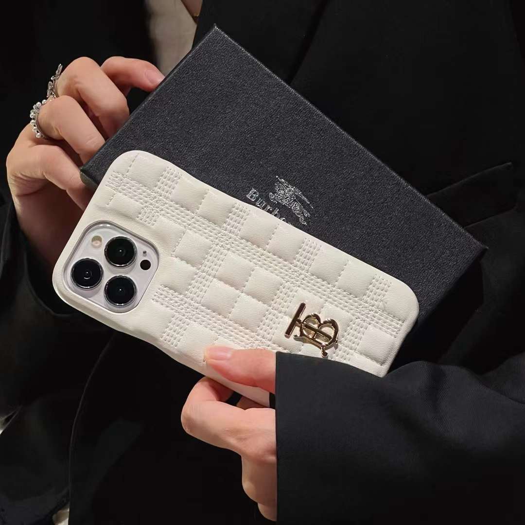 burberry iPhone 14 ProMaxケース ネオンカラー