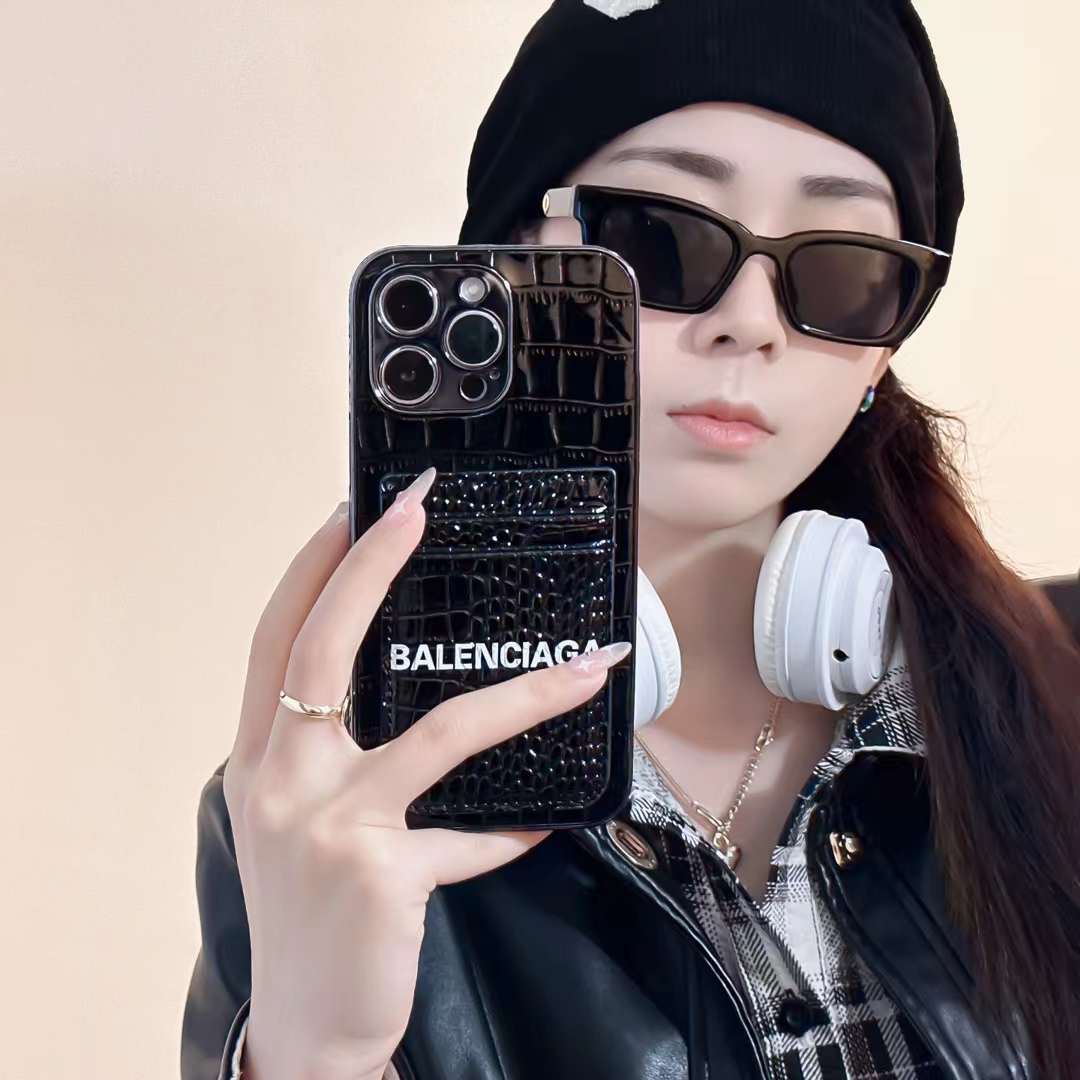 バレンシアガ iPhone15 Pro/14 Proケース ワニ柄 BALENCIAGA