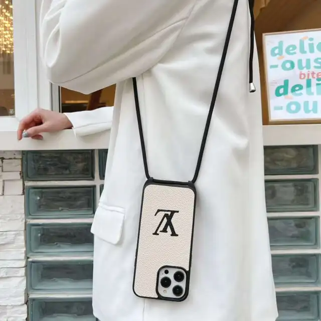 ヴィトン iPhone15 Pro/14 Proケース ショルダーストラップ付き LOUIS  