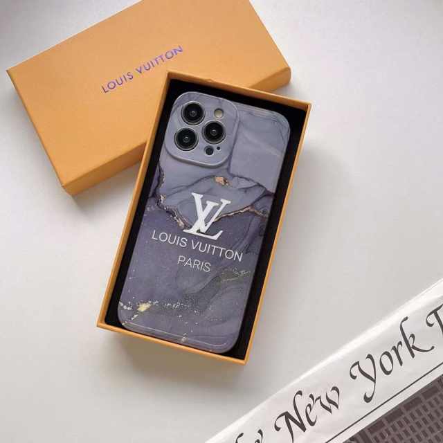 LOUIS VUITTON iPhone14 Proケース ロゴ付き