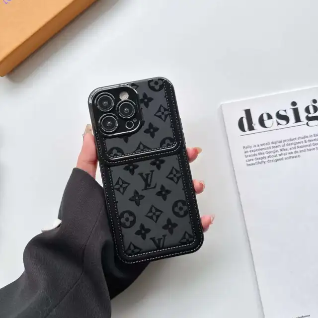 VUITTON iPhone14 Proケース ブラック