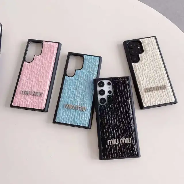 MIUMIU Galaxy S23 Plusケース ラインストーン付き