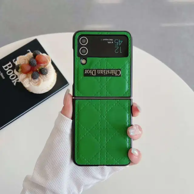 DIOR Galaxy Z Fold4ケース ロゴ付き