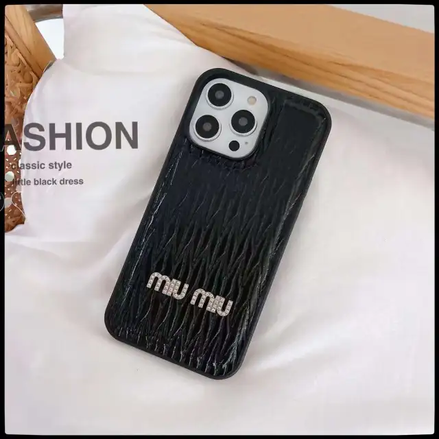 miu miu iPhone 14 Plusケース 高級感
