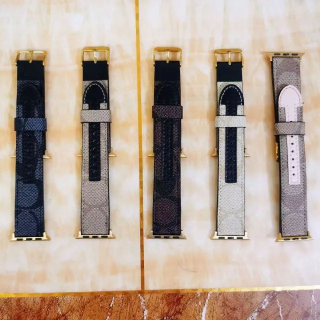 コーチ Apple WatchSEバンド 44mm