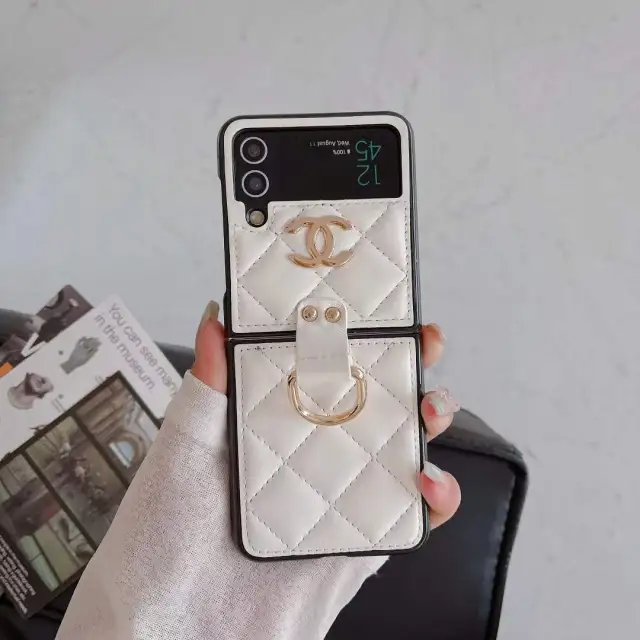 Chanel Galaxy Z Fold5ケース 折りたたみ
