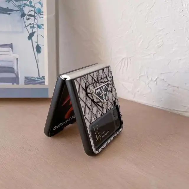 プラダ ギャラクシーZ Fold5ケース 編み込み