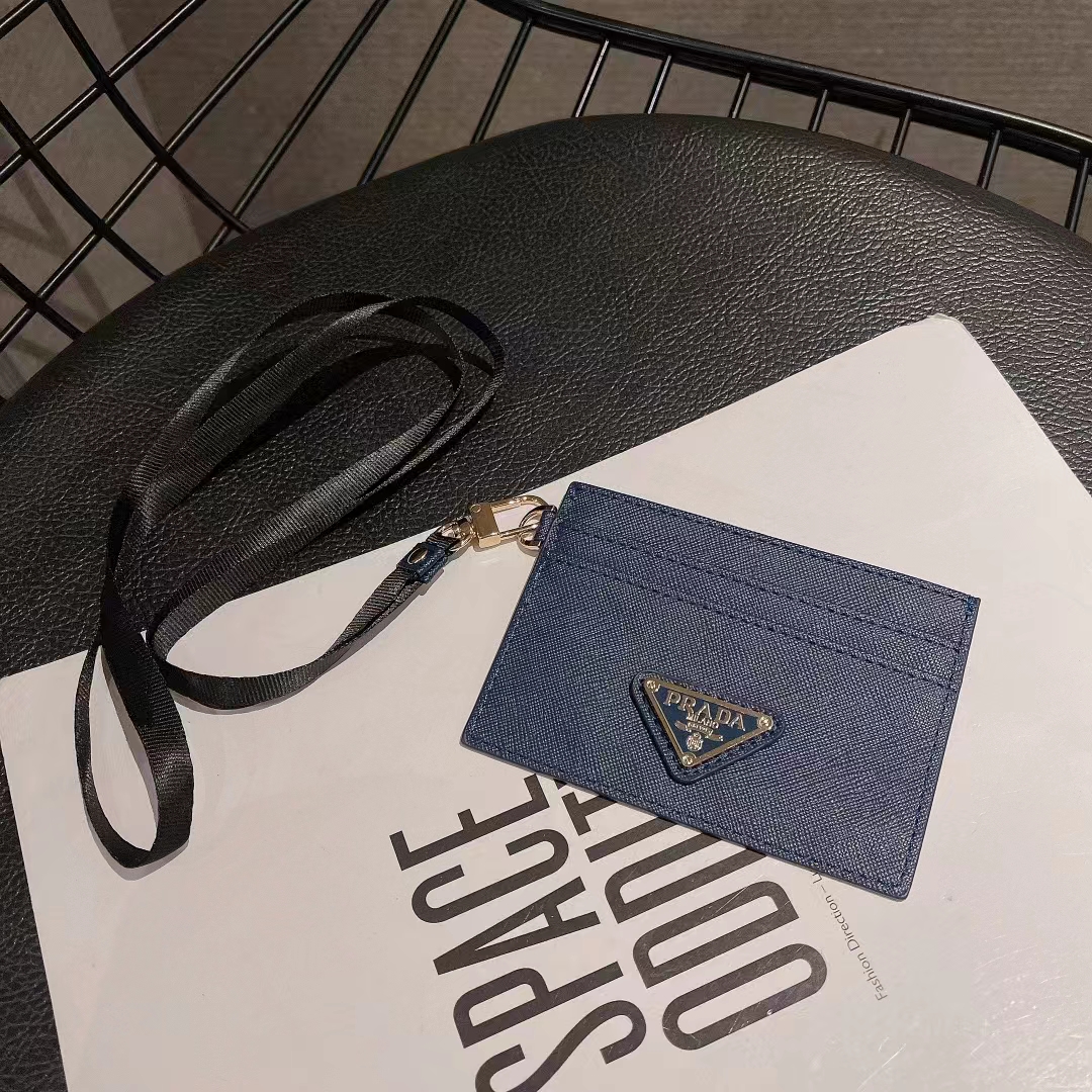 プラダ カードケース ネックストラップ付き IDカードホルダー Prada