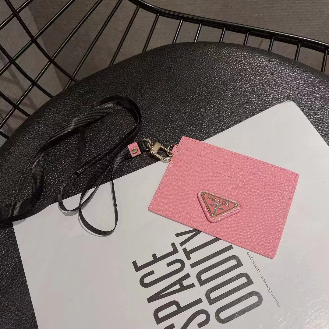 プラダ カードケース ネックストラップ付き IDカードホルダー Prada