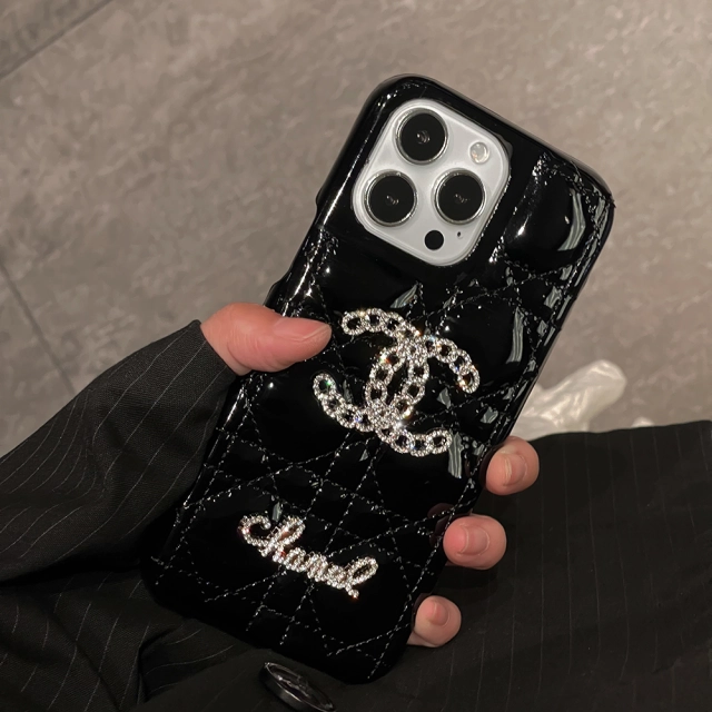 シャネル iPhone15/14/13 Pro Maxケース キラキラ 光沢 Chanel 芸能人 