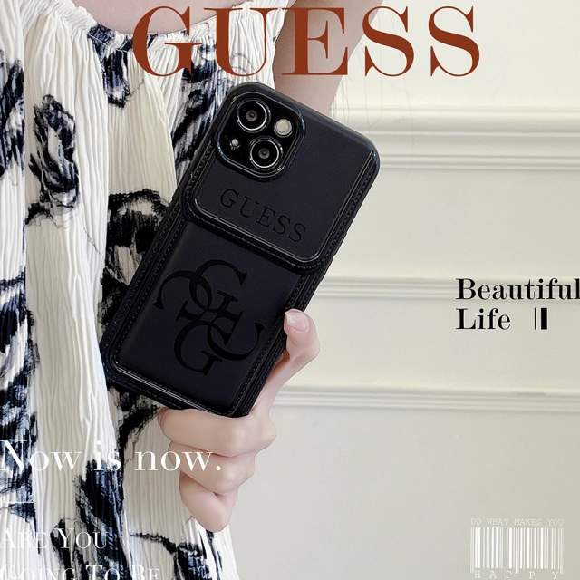 GUESS iPhone15 Proケース ブラック
