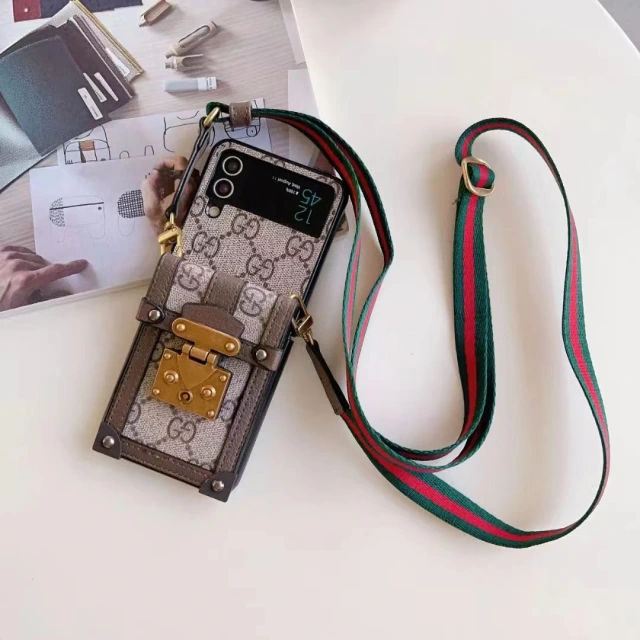 グッチ Galaxy S23Plusケース ストラップ付き