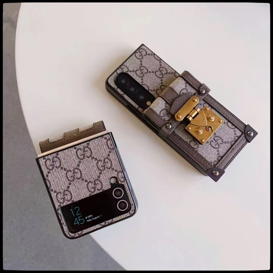 ヴィトン グッチ iPhone15 Pro Maxケース ショルダーストラップ