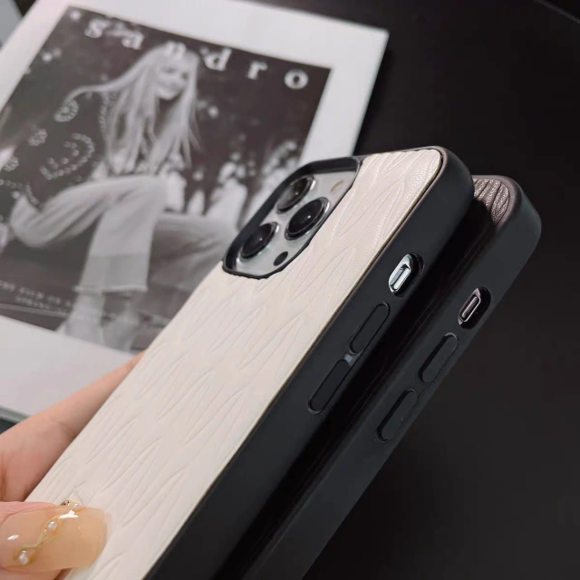 Miumiu iPhone15 Pro Maxケース 通販