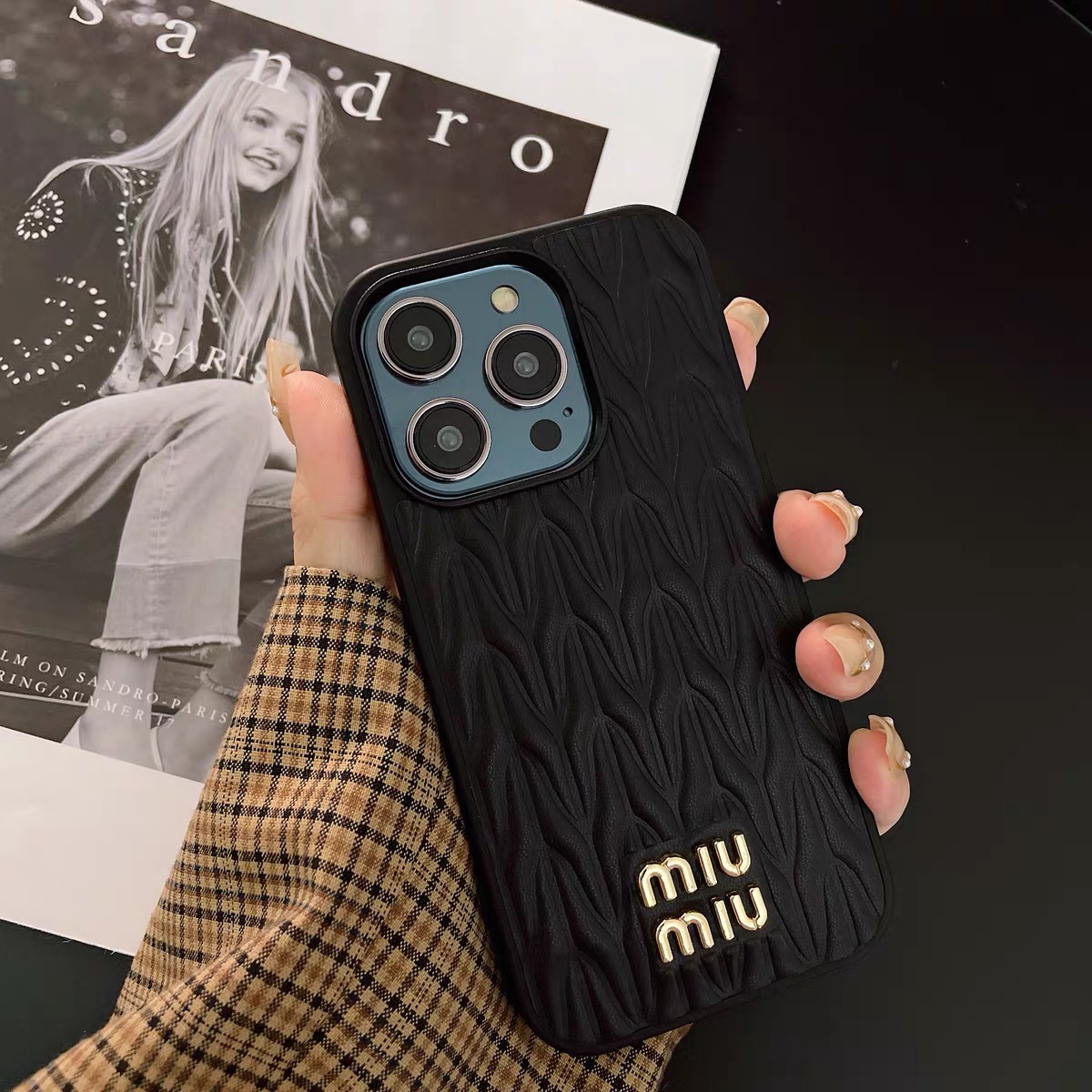 ミュウミュウ iPhone15 Pro Maxケース Miumiu 芸能人愛用 かわいい