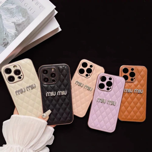 miumiu iPhonexケース 赤黒 1月25日まで販売