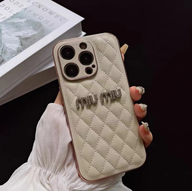 ミュウミュウ iPhone15 Pro Maxケース かわいい