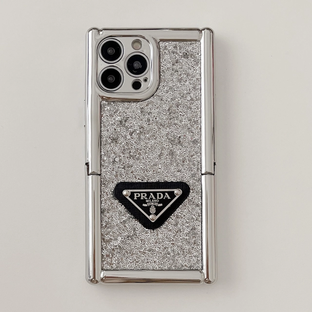 プラダ iPhone15 Pro Maxケース キラキラ Pradaロゴ付き スタンド  