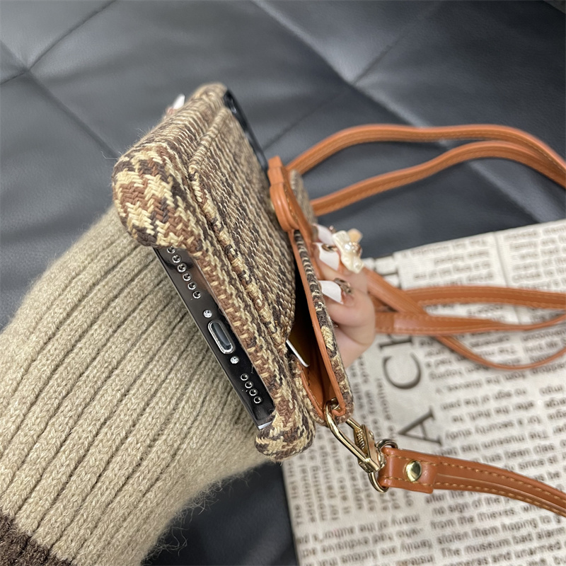 セリーヌ iPhone15 15pro 15promaxケース ショルダースマホ