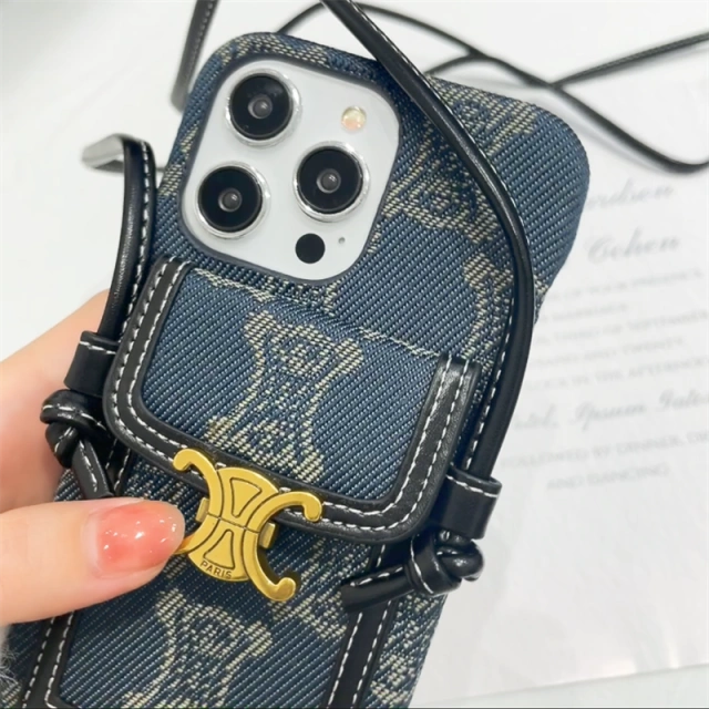 セリーヌ iPhone15 Pro Maxケース カード入れ