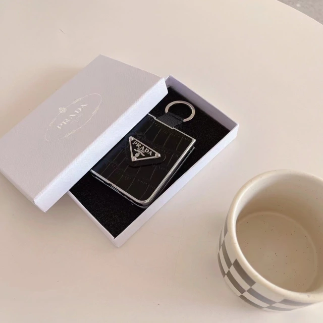 プラダ ギャラクシー Z Flip5ケース リング付き
