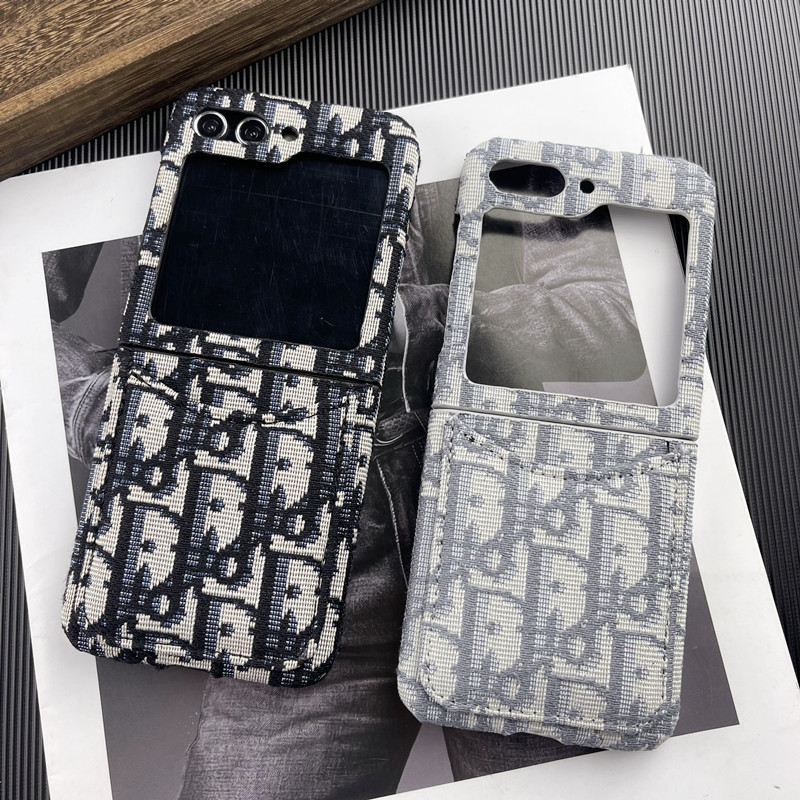 Dior iPhone14/13ケース 財布 バッグ ネックレス ノベルティ クリスチャンディオール iPhone14/13ケース 財布 バッグ