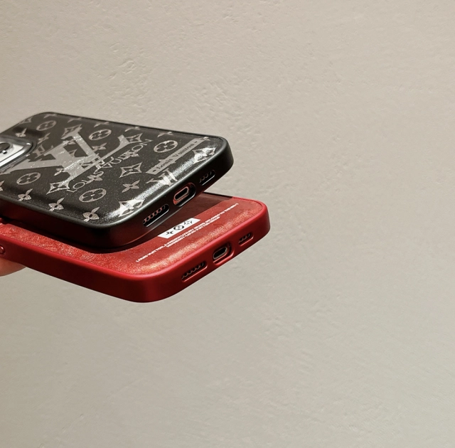 ヴィトン iPhone15 Proケース 芸能人愛用