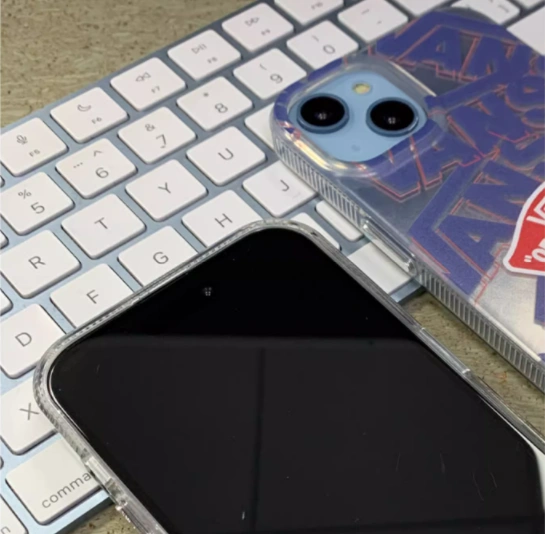 ヴァンズ iPhone15 Pro Maxカバー かわいい