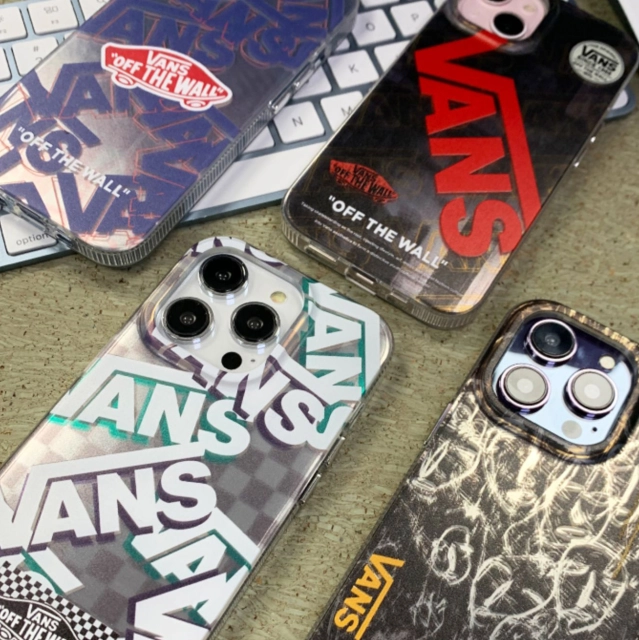 Vans iPhone15 Pro Maxケース 通販