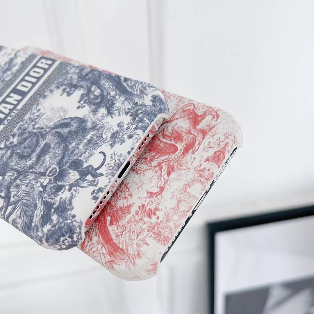 新品・未使用　Christian Dior iPhone15proケース　箱付き 遂に発売 15pro Iphone ケース【DIOR】レディーディオール (Dior