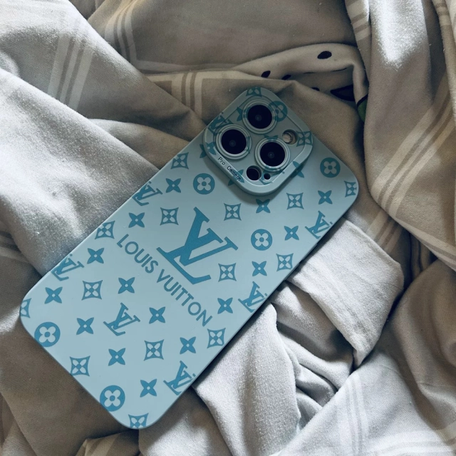 ルイビトン iPhone15 Proケース かわいい