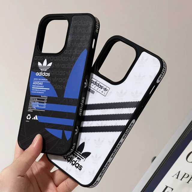 アディダス iPhone15 Pro Maxカバー 芸能人愛用