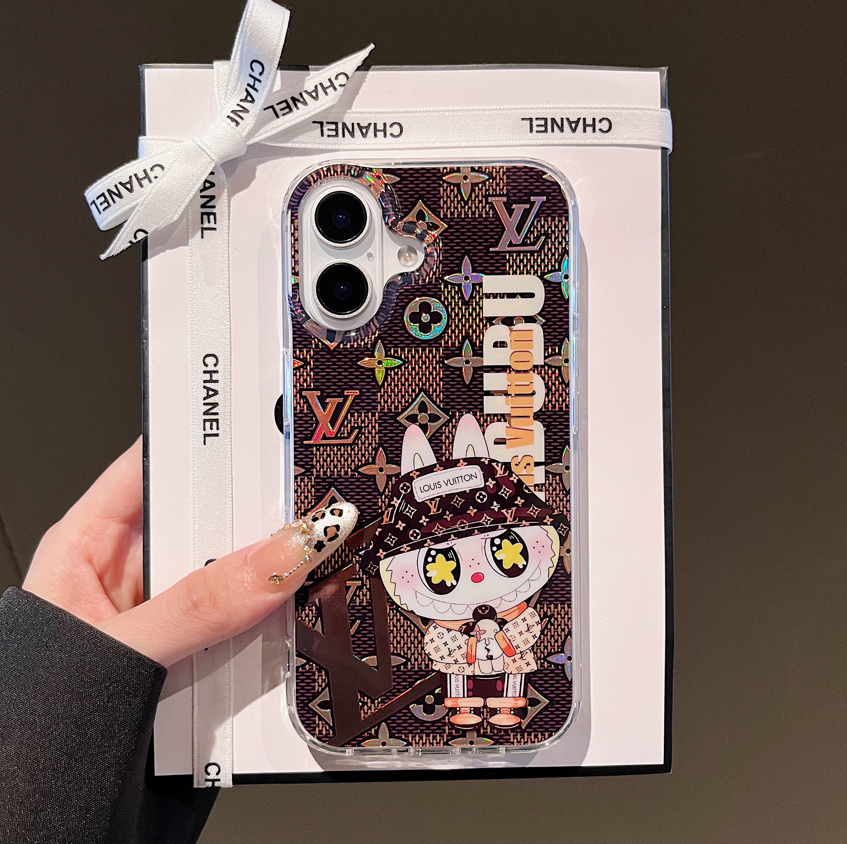 ルイヴィトン iPhone16 Pro Maxケース LABUBU キャラクター VUITTON