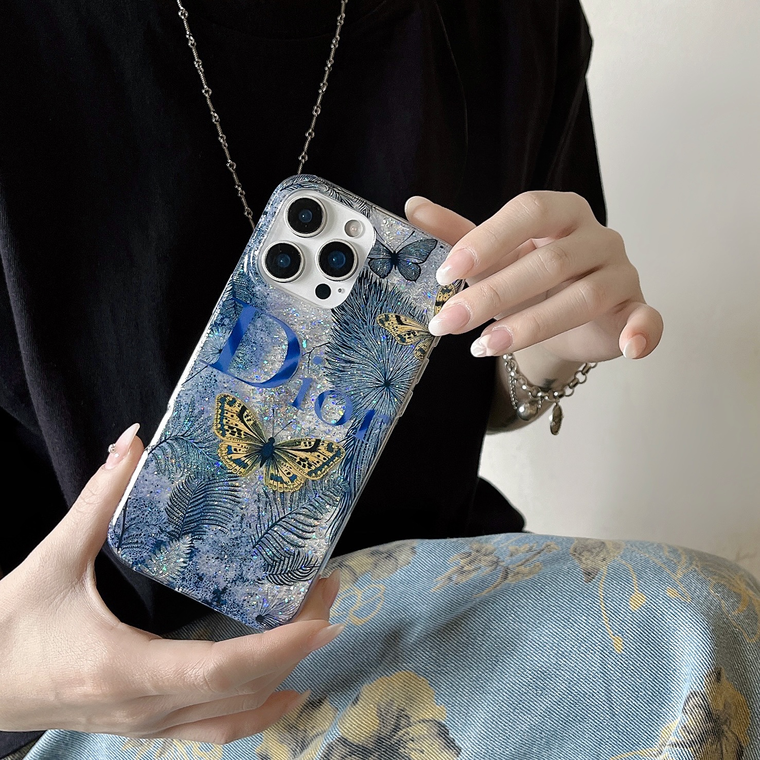 クリスチャンディオール　iphone16 ケース　カバー dior スマホケース iphone16/16pro ディオール 携帯ケース