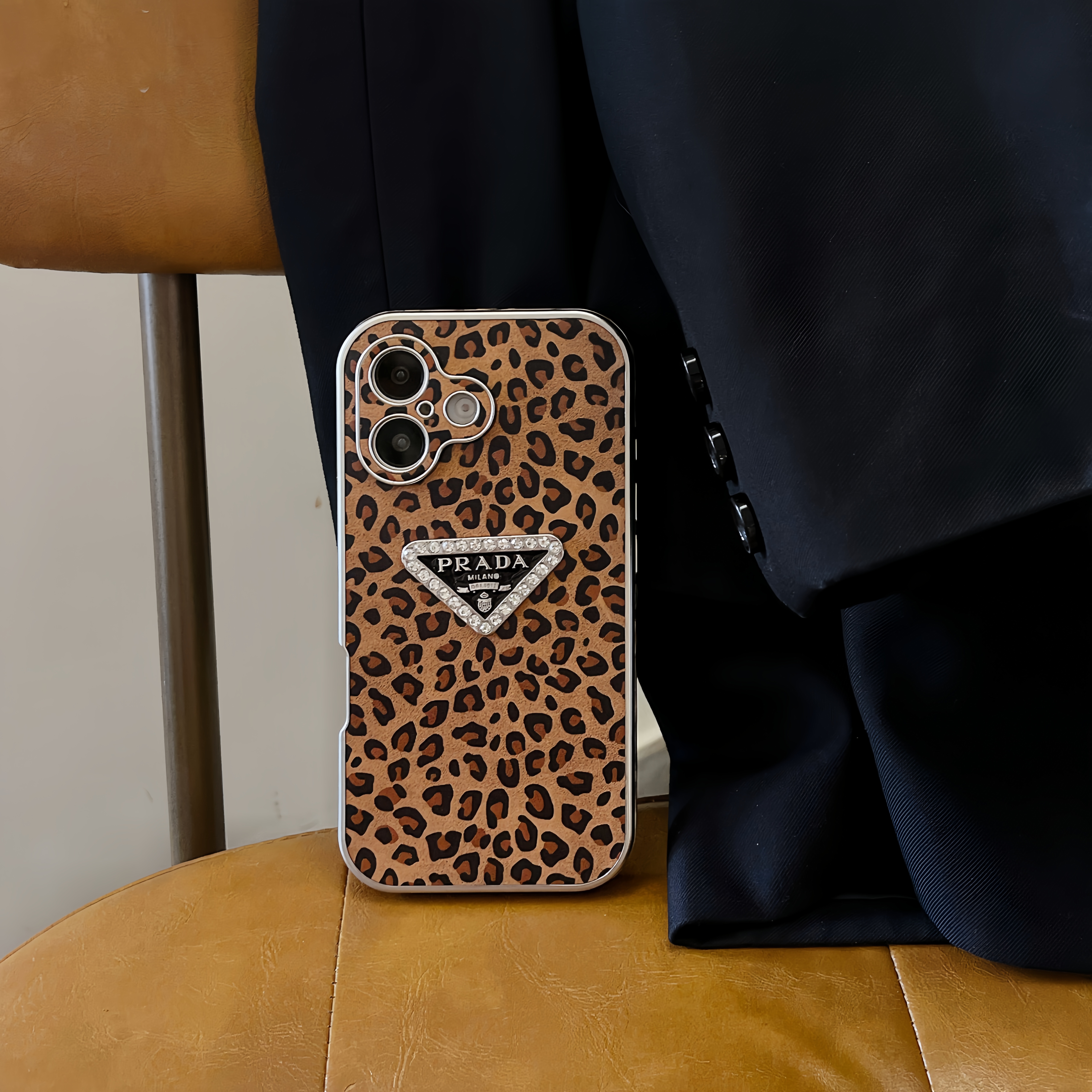 PRADA ヒョウ柄 長財布 箱付き PRADA プラダ♡ラウンドファスナー 長