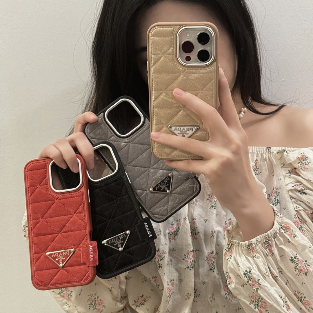 プラダ iPhone16 Pro Maxケース レザー レトロ風 Prada アイフォン15