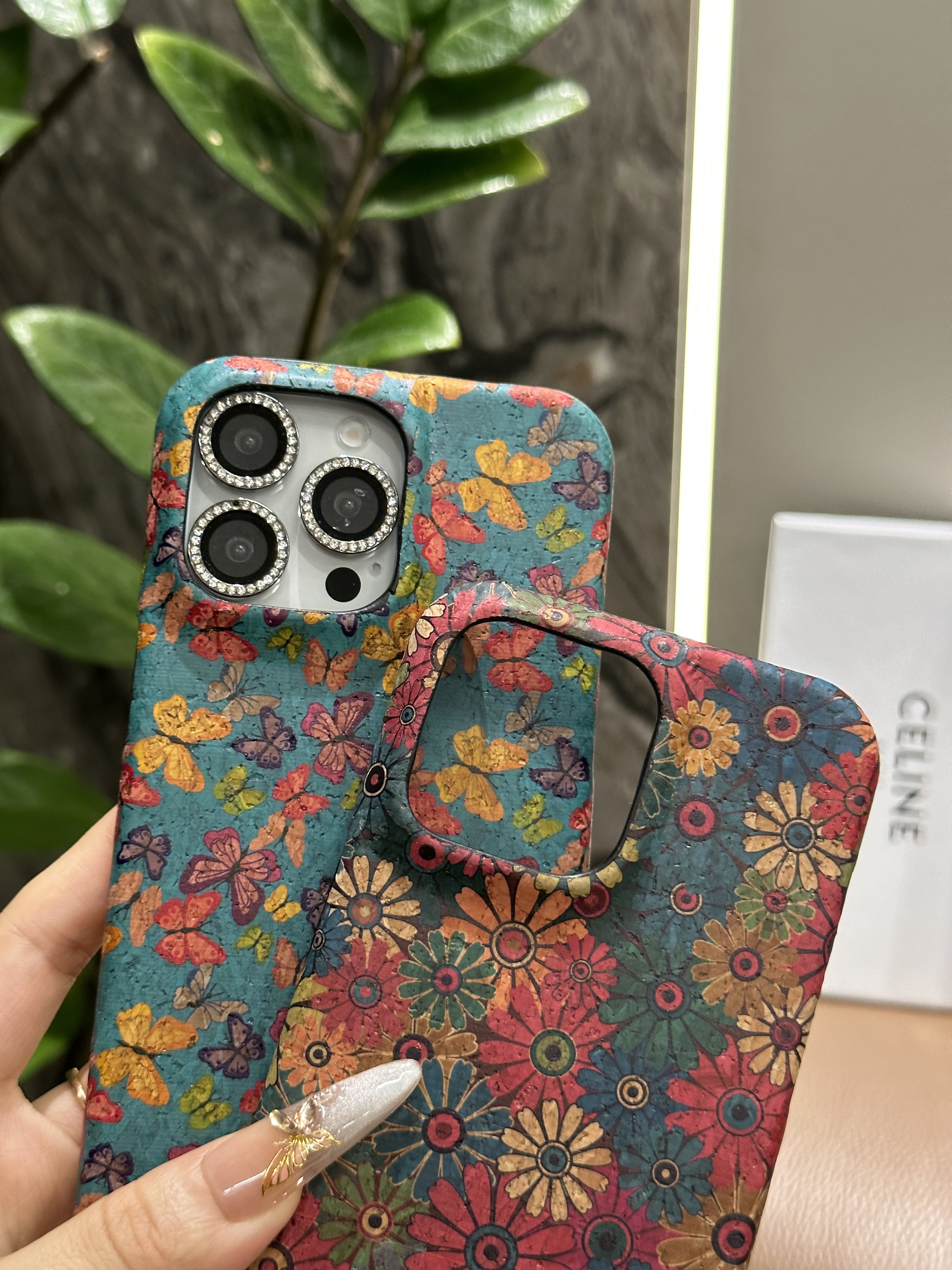 セリーヌ iPhone16 Pro Maxケース 花柄 レトロ CELINE iPhone16 Pro