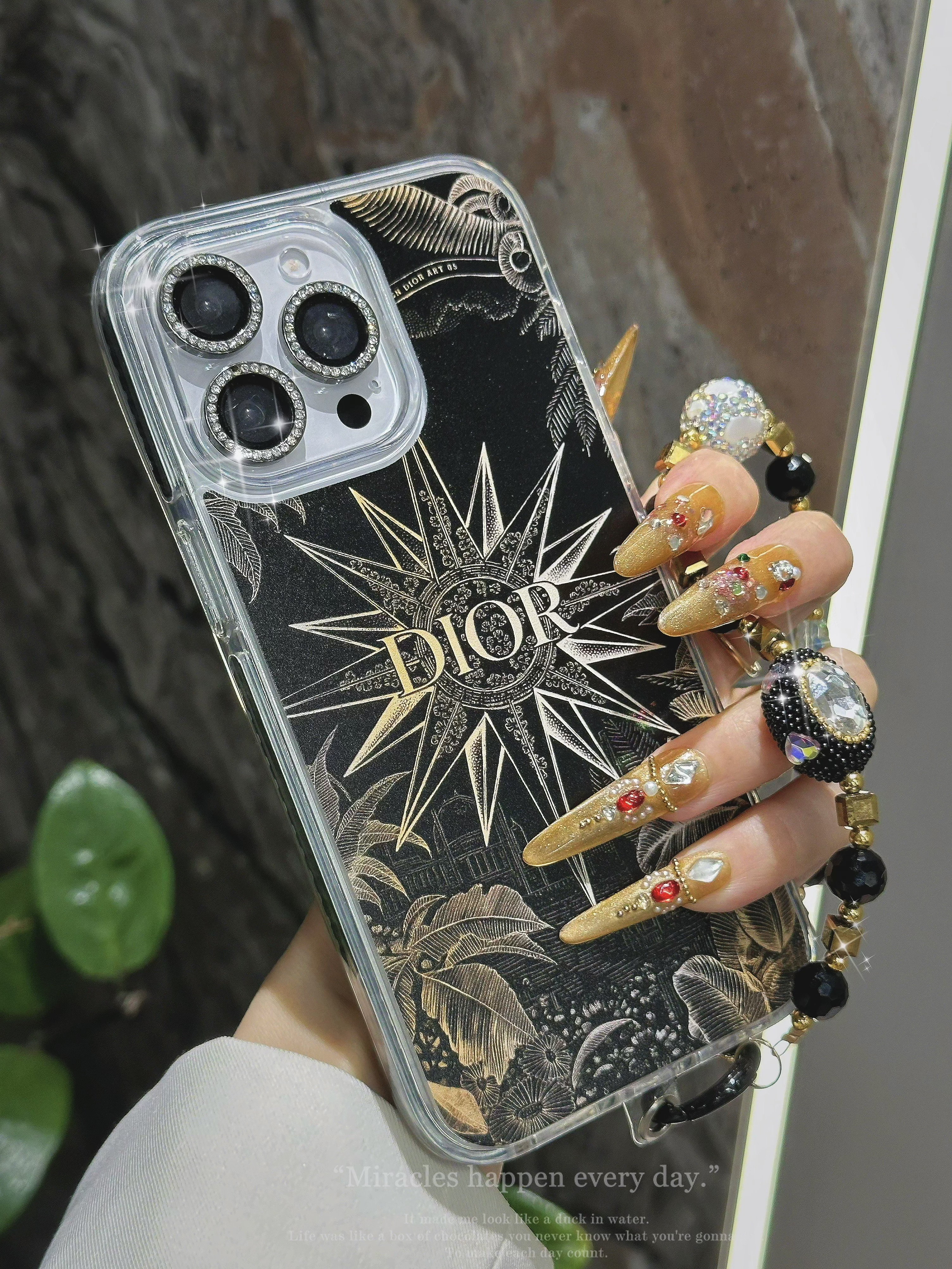 超美品DiorディオールiPhoneケース16Proブラック レディ ディオール iphone ケース iphone ケース 人気 女子